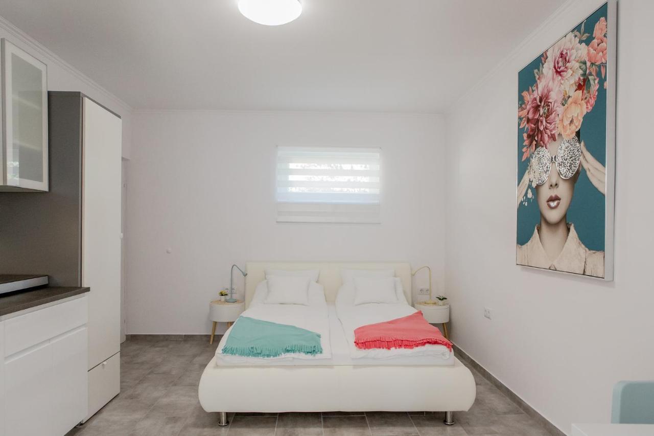 Jazmin Apartman Mako Exterior photo
