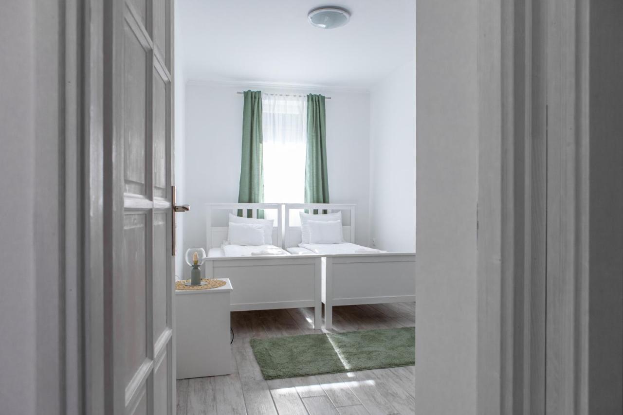 Jazmin Apartman Mako Exterior photo